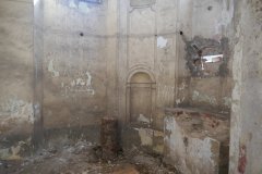 zdevastovaný interiér