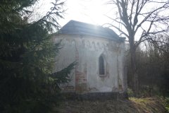 pohled zezadu zleva