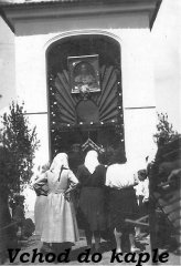 historické foto průčelí kaple