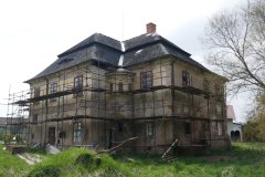 pohled zepředu zprava