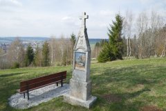 kaplička křížové cesty zepředu zprava