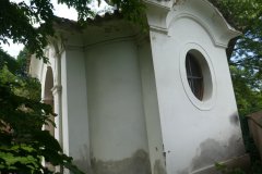 pohled zezadu zprava