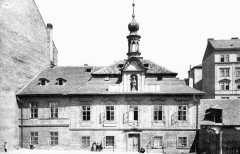 historické foto bývalého kostela