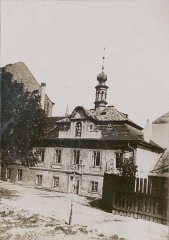 historické foto bývalého kostela
