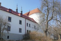pohled zezadu zprava