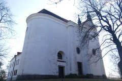 pohled zezadu zleva