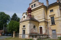 pohled zepředu zprava