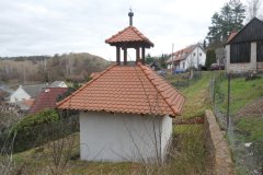 pohled zezadu zprava