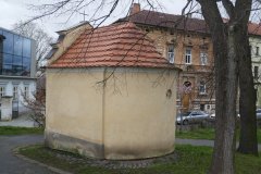 pohled zezadu zprava