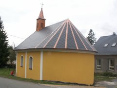 pohled zezadu zprava