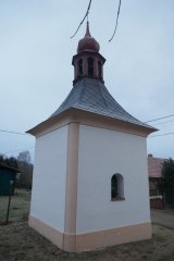pohled zezadu zleva