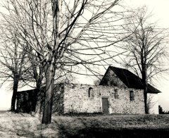 starší foto zakonzervovaných zbytků kaple