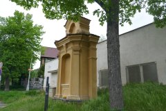 pohled zepředu zprava