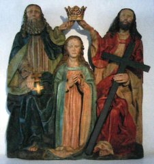 sousoší Korunování Panny Marie v Muzeu církevního umění plzeňské diecéze ve františkánském klášteře v Plzni