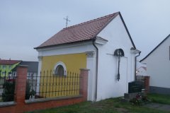 pohled zezadu zprava