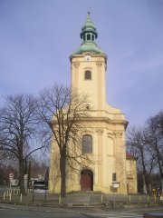 průčelí kostela