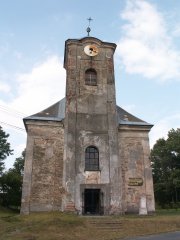 průčelí kostela