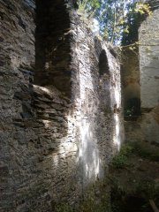 pohled do interiéru - levá stěna