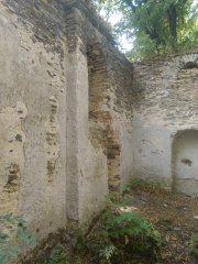 pohled do interiéru - levá stěna
