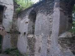 pohled do interiéru - levá stěna
