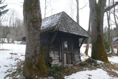 pohled zepředu zleva