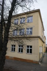 pohled zepředu zprava