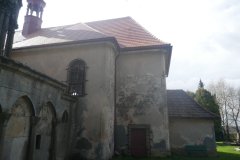 pohled zleva