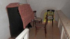 harmonium na kruchtě