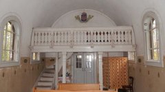 interiér - přední část s kruchtou