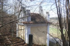 pohled zezadu zleva