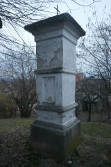 pohled zezadu zprava
