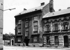 historické foto kaple (vlevo)