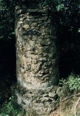 kaplička před opravou