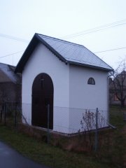 pohled zepředu zprava