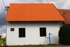 pohled zprava
