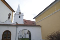 pohled zepředu zprava