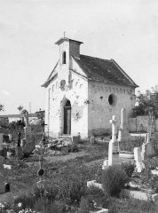 kaple poškozená při bojích