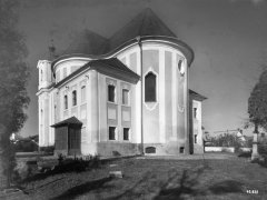 opravený kostel