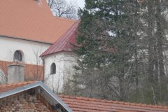 pohled zezadu zprava