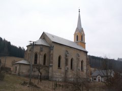pohled zezadu zleva