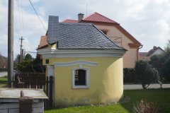 pohled zprava