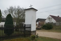 pohled zezadu zleva
