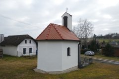 pohled zezadu zleva