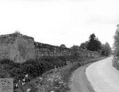 ohradní zeď bývalého kláštera