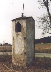 kaplička před opravou