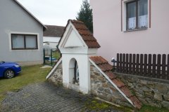 pohled zepředu zprava