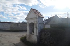pohled zepředu zprava