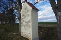 pohled zezadu zleva