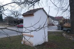 pohled zezadu zprava