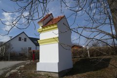 pohled zezadu zprava